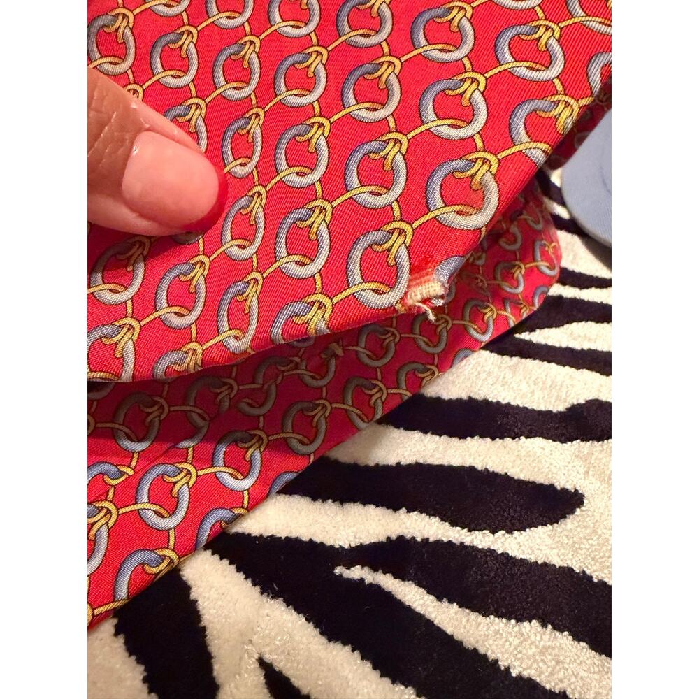 Vintage Gucci 100% Silk Tie Red Blue Gold Chain Equestrian Print Made in Italy - Picture 8 of 8